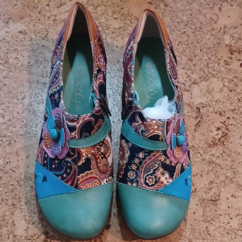 Socofy Women's Leather Boho Paisley Shoes with Floral Accents Size 40 (9.5) New
